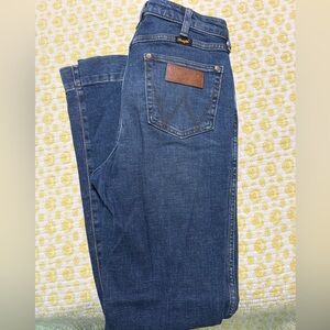 Women’s Wrangler High Rise Trouser Flair Jeans Size 29X34